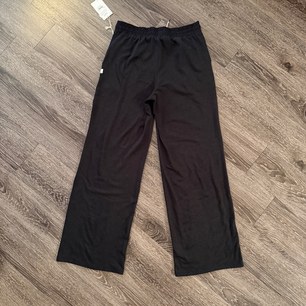Vuori Halo Wide Leg In Black Heather New - Picture 4 of 4